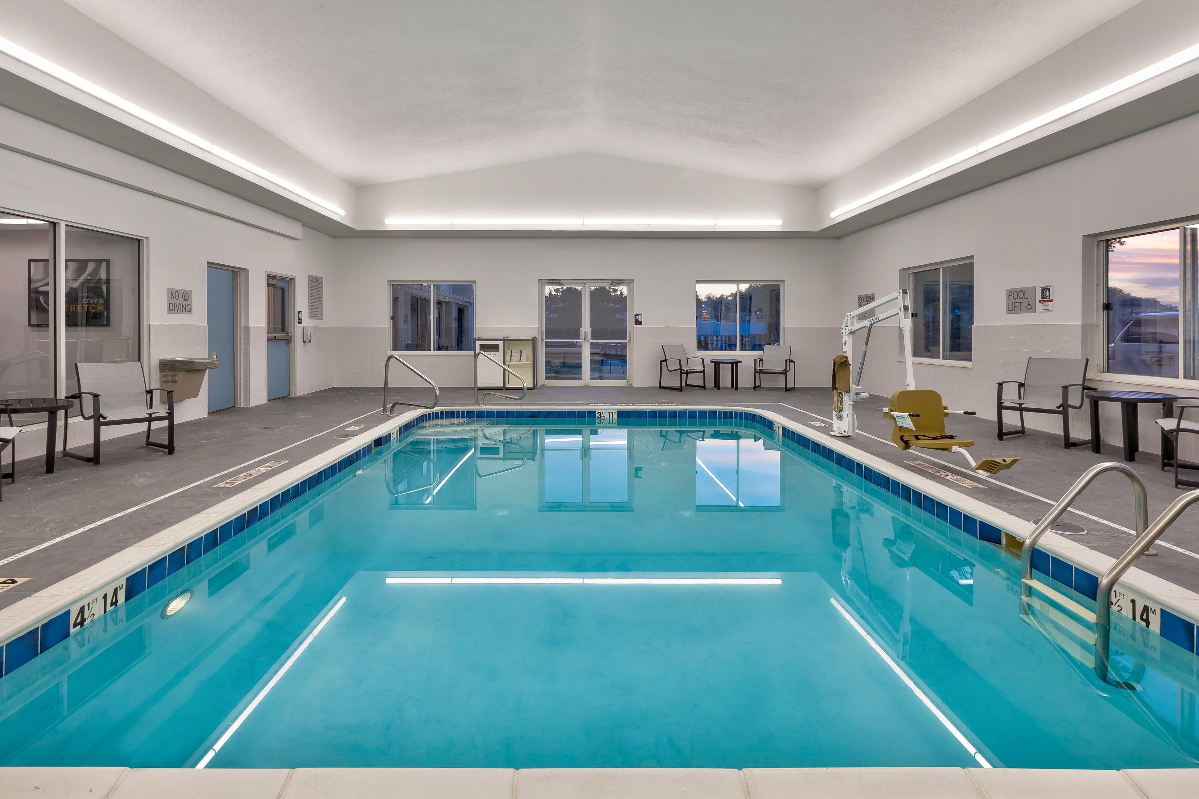 Staybridge Suites Pittsburgh Airport By Ihg Exterior photo